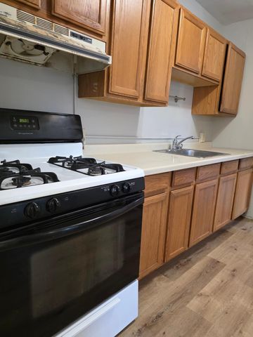 53 W 9th Street, Winona, MN 55987