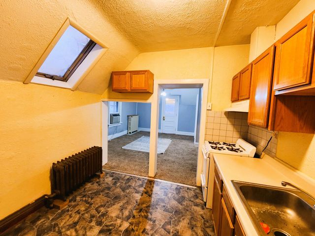 53 W 9th Street, Winona, MN 55987