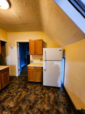 53 W 9th Street, Winona, MN 55987