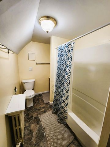 53 W 9th Street, Winona, MN 55987