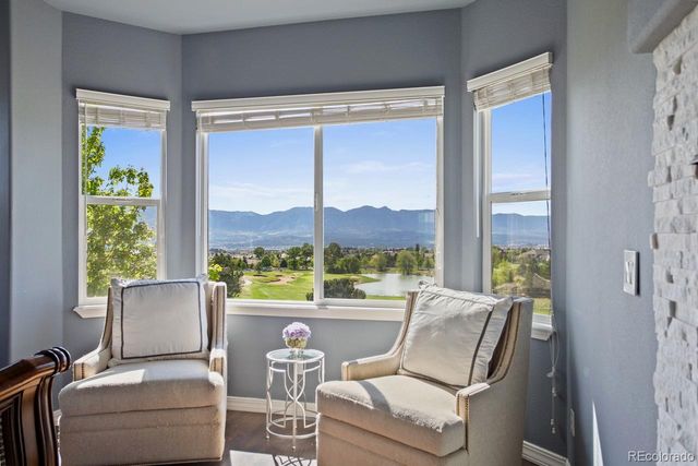 9952 Oak Knoll Terrace, Colorado Springs, CO 80920