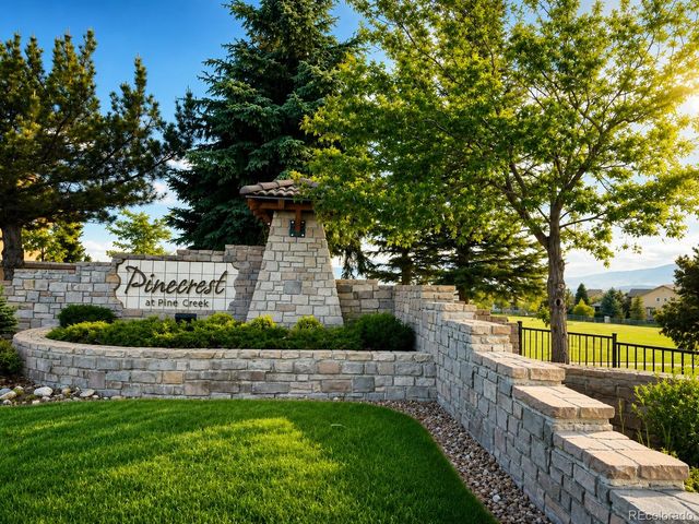 9952 Oak Knoll Terrace, Colorado Springs, CO 80920