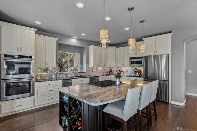 9952 Oak Knoll Terrace, Colorado Springs, CO 80920