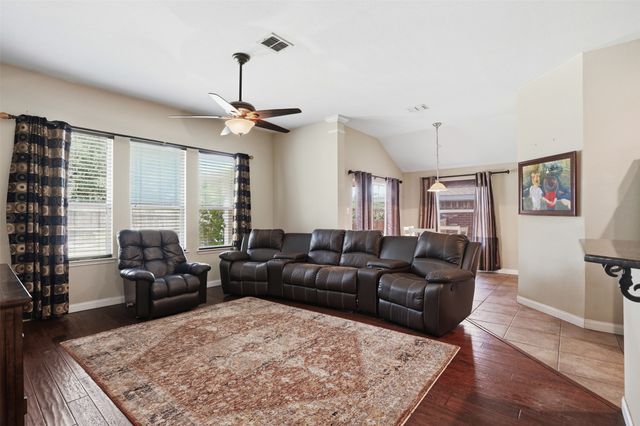 5708 Calf Creek Drive, Fort Worth, TX 76179
