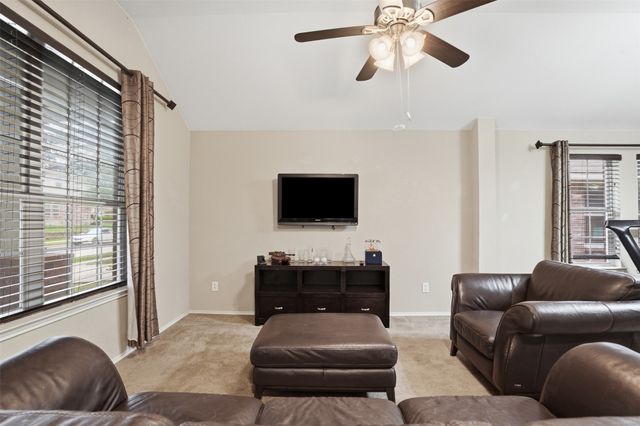 5708 Calf Creek Drive, Fort Worth, TX 76179