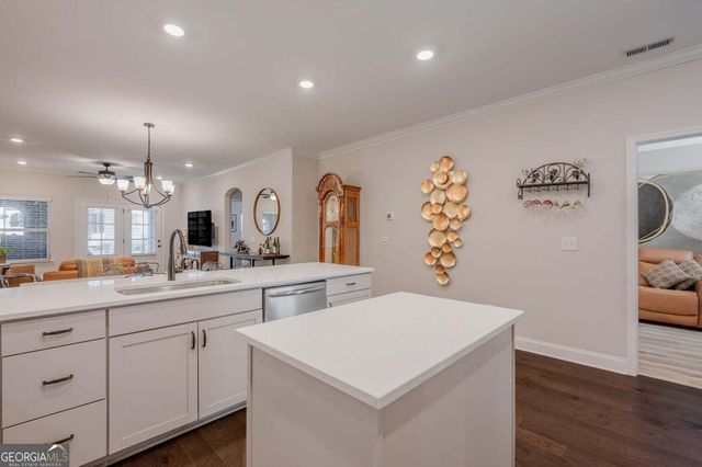 154 Founding Way B, Lookout Mountain, GA 30750