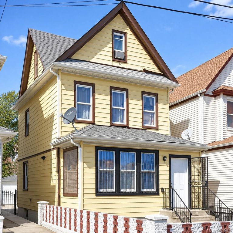 12903 97th avenue, Richmond Hill, NY 11419 — exterior