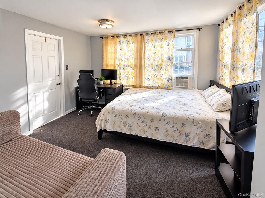 12903 97th avenue, Richmond Hill, NY 11419 — photo 4