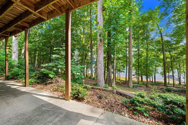 415 Kenwood Drive, Westminster, SC 29693