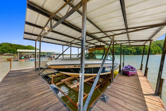 415 Kenwood Drive, Westminster, SC 29693