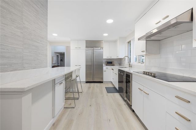 12 Kenmore Way, Lincoln, RI 02908