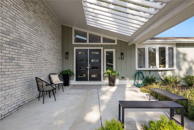12 Kenmore Way, Lincoln, RI 02908