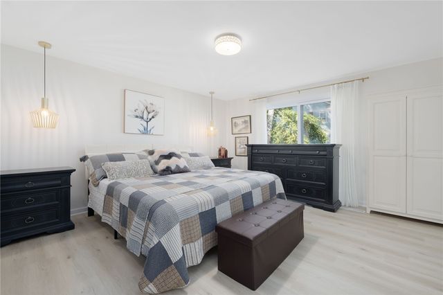 12 Kenmore Way, Lincoln, RI 02908