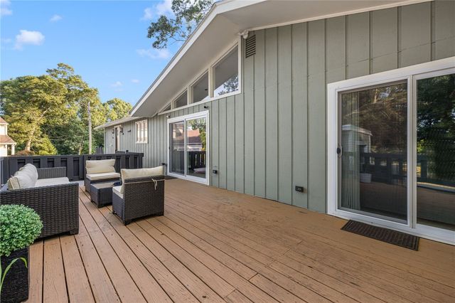 12 Kenmore Way, Lincoln, RI 02908