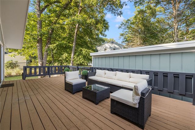 12 Kenmore Way, Lincoln, RI 02908