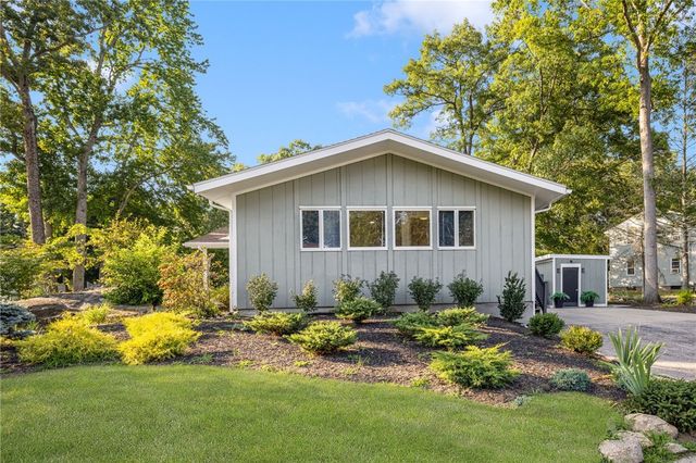 12 Kenmore Way, Lincoln, RI 02908