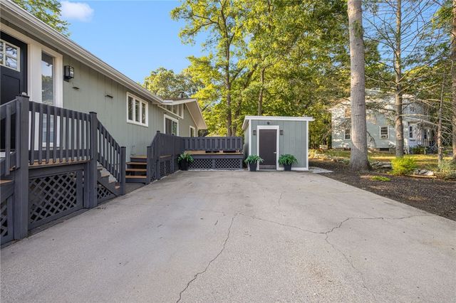 12 Kenmore Way, Lincoln, RI 02908