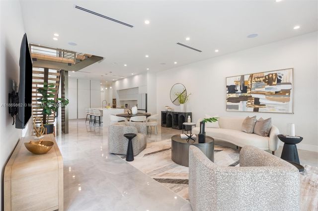 1318 NE 16th Ter, Fort Lauderdale, FL 33304