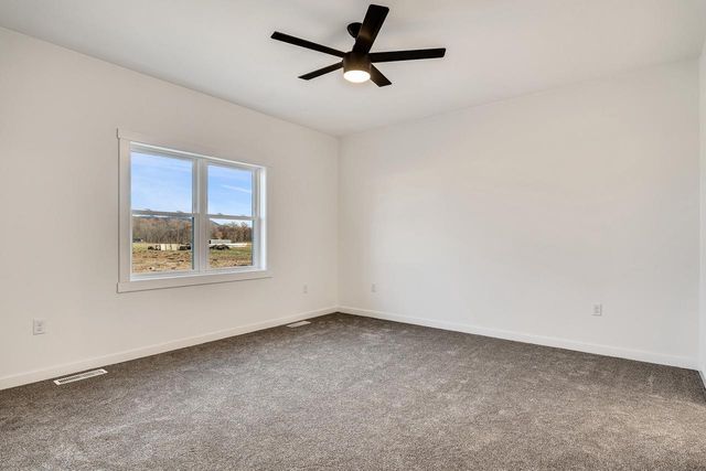 935 Crockett DRIVE, Holmen, WI 54636