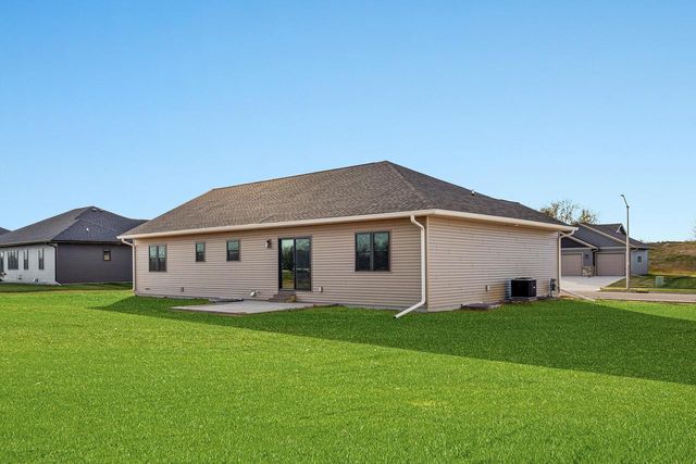 935 Crockett DRIVE, Holmen, WI 54636