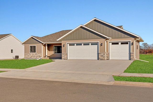 935 Crockett DRIVE, Holmen, WI 54636