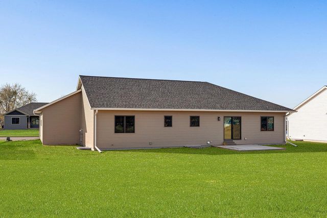 935 Crockett DRIVE, Holmen, WI 54636