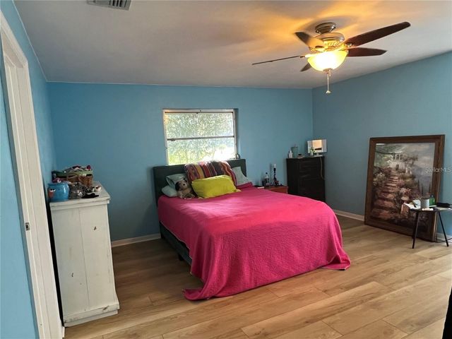 25446 SW 5 AVENUE, Newberry, FL 32669