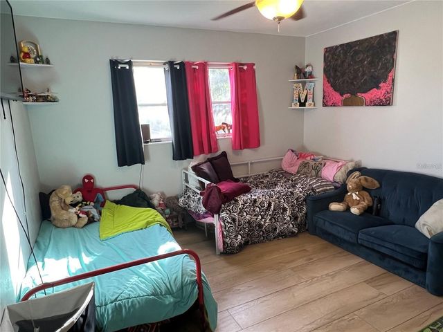 25446 SW 5 AVENUE, Newberry, FL 32669