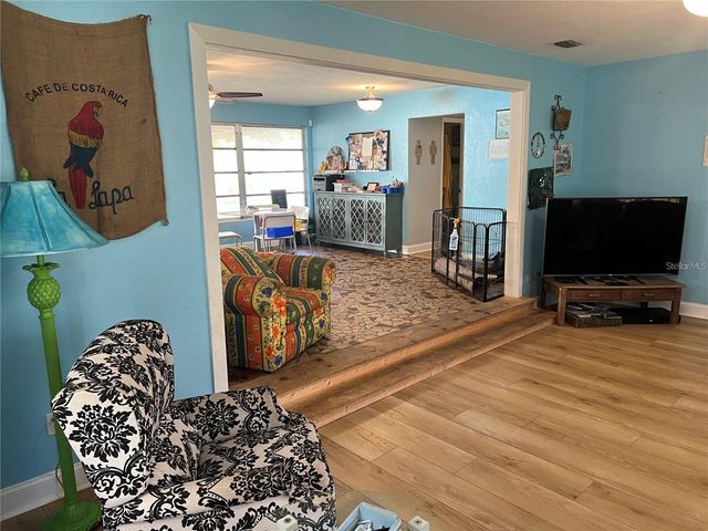25446 SW 5 AVENUE, Newberry, FL 32669