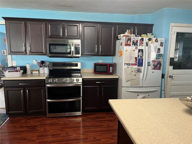 25446 SW 5 AVENUE, Newberry, FL 32669