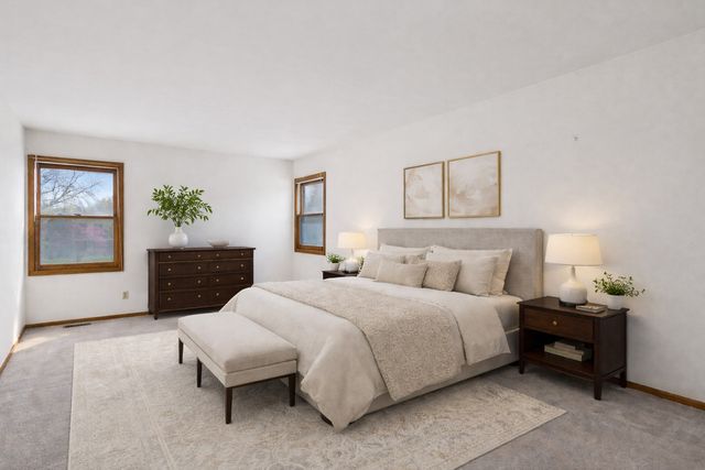 418 Churchill Court, Batavia, IL 60510