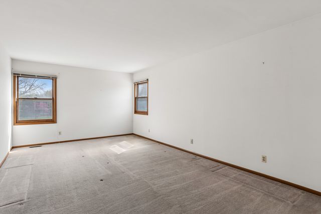 418 Churchill Court, Batavia, IL 60510