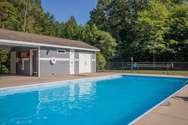 5122 Parkview Lane, South Haven Twp, MI 49090