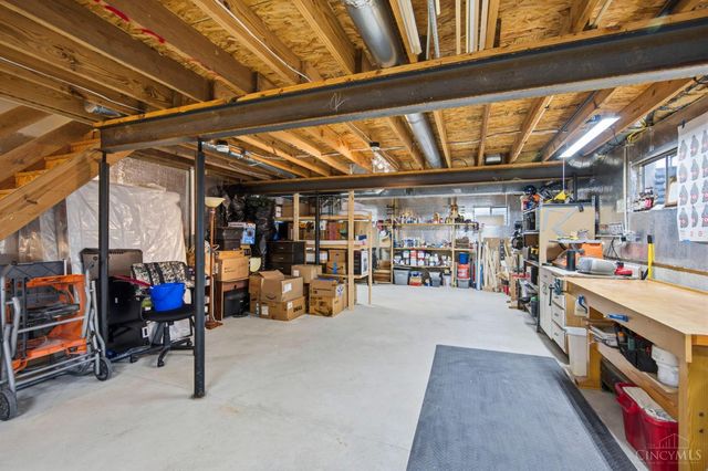 946 Hampton Court, Lebanon, OH 45036