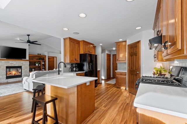 2446 REGINALD, De Pere, WI 54115