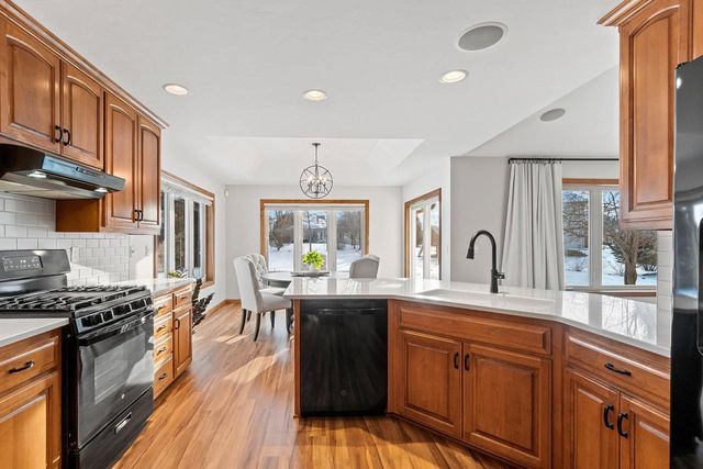 2446 REGINALD, De Pere, WI 54115