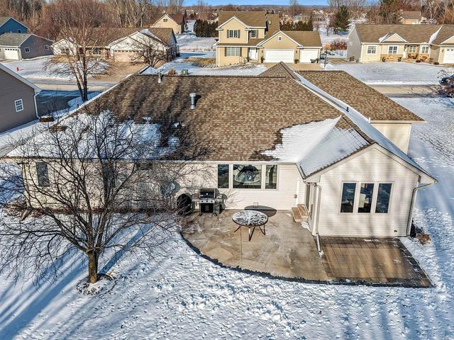 2446 REGINALD, De Pere, WI 54115