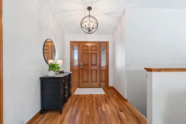 2446 REGINALD, De Pere, WI 54115