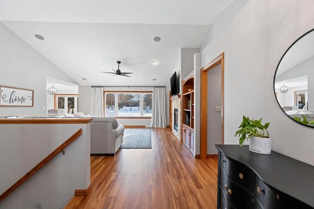 2446 REGINALD, De Pere, WI 54115