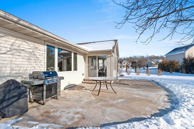 2446 REGINALD, De Pere, WI 54115