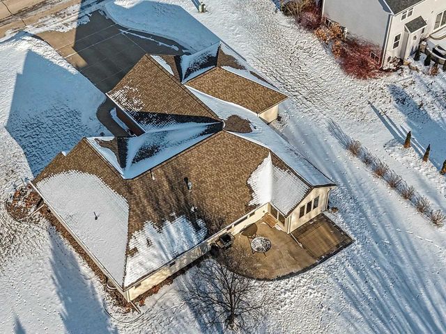 2446 REGINALD, De Pere, WI 54115