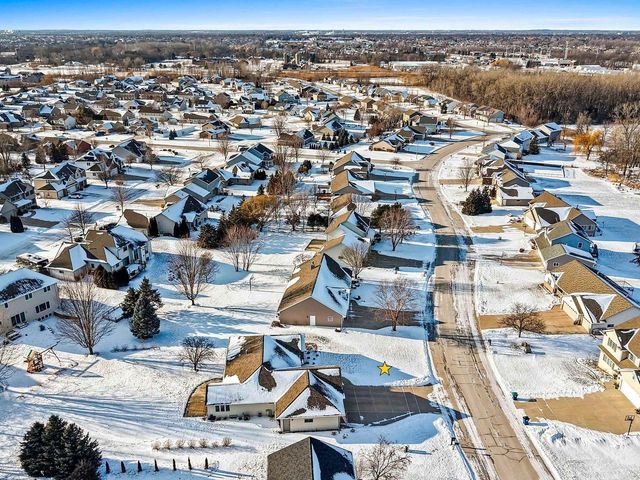 2446 REGINALD, De Pere, WI 54115