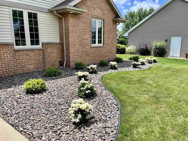 2446 REGINALD, De Pere, WI 54115