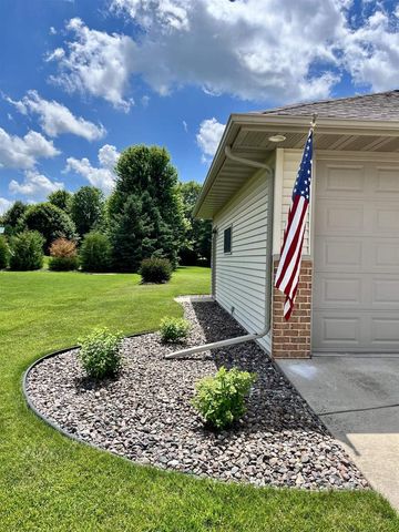 2446 REGINALD, De Pere, WI 54115