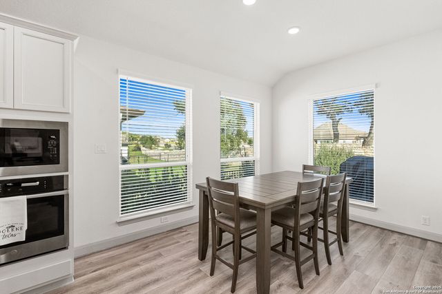 221 Vamanos, Boerne, TX 78006