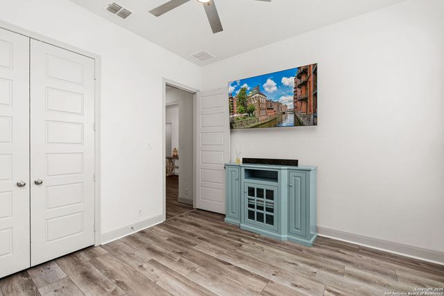 221 Vamanos, Boerne, TX 78006