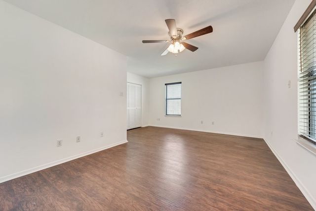 301 Lipscomb Street, Cleburne, TX 76031