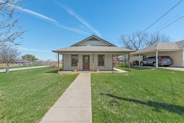 301 Lipscomb Street, Cleburne, TX 76031