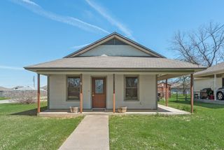 301 Lipscomb Street, Cleburne, TX 76031