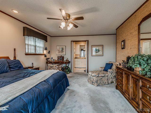 1201 Dogwood Court, Bartlesville, OK 74006